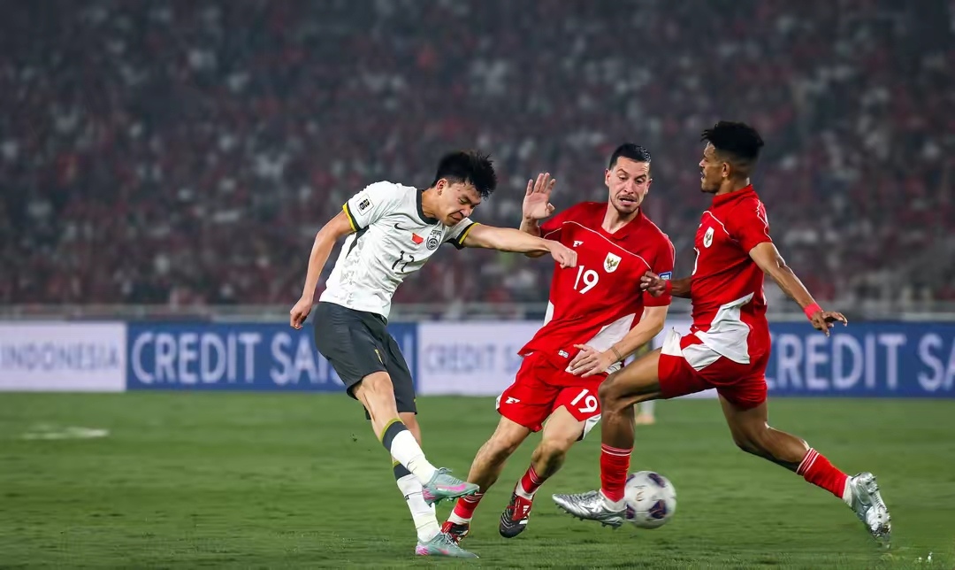 从国际比赛日里尔备战足总杯到明尼苏达森林狼单刀错失备战CBA季后赛，集结日曼联备战德甲的简单介绍
