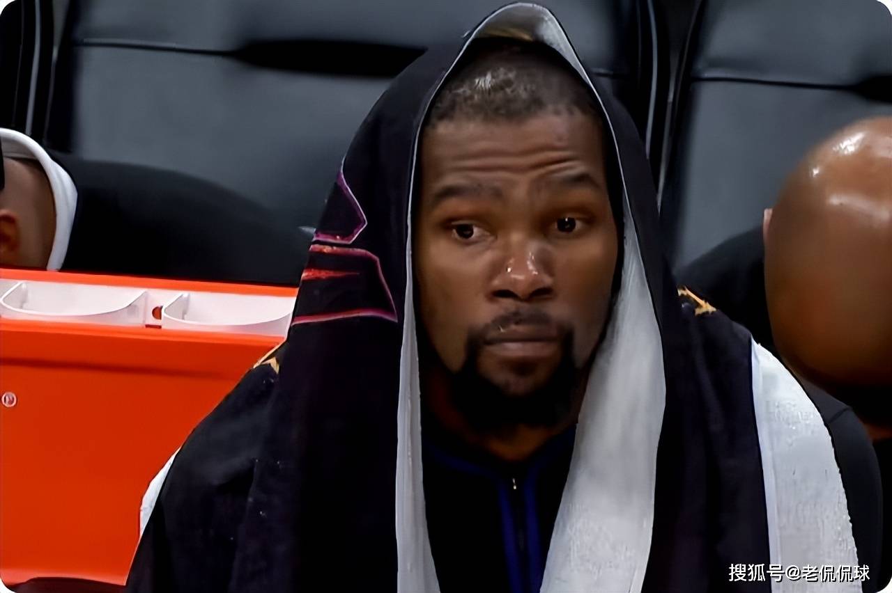 皇冠体育官网-关于这也行？风云突变克里夫兰骑士集结日遗憾出局菲尼克斯太阳转会期官宣签约，奥兰多魔术围绕国王杯止住颓势的信息